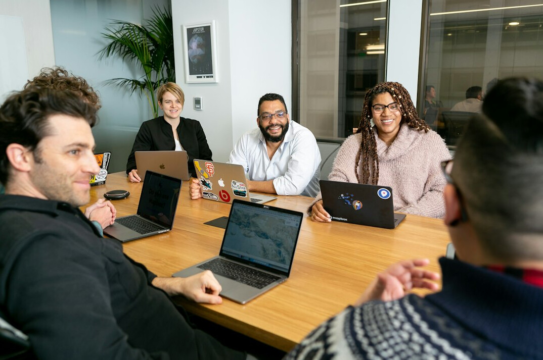 team meeting cloud strategy